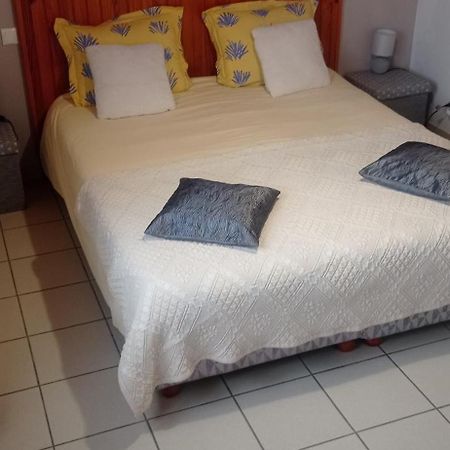Chambre D'Hotes Les Ormeaux Saint-Georges-des-Côteaux 외부 사진